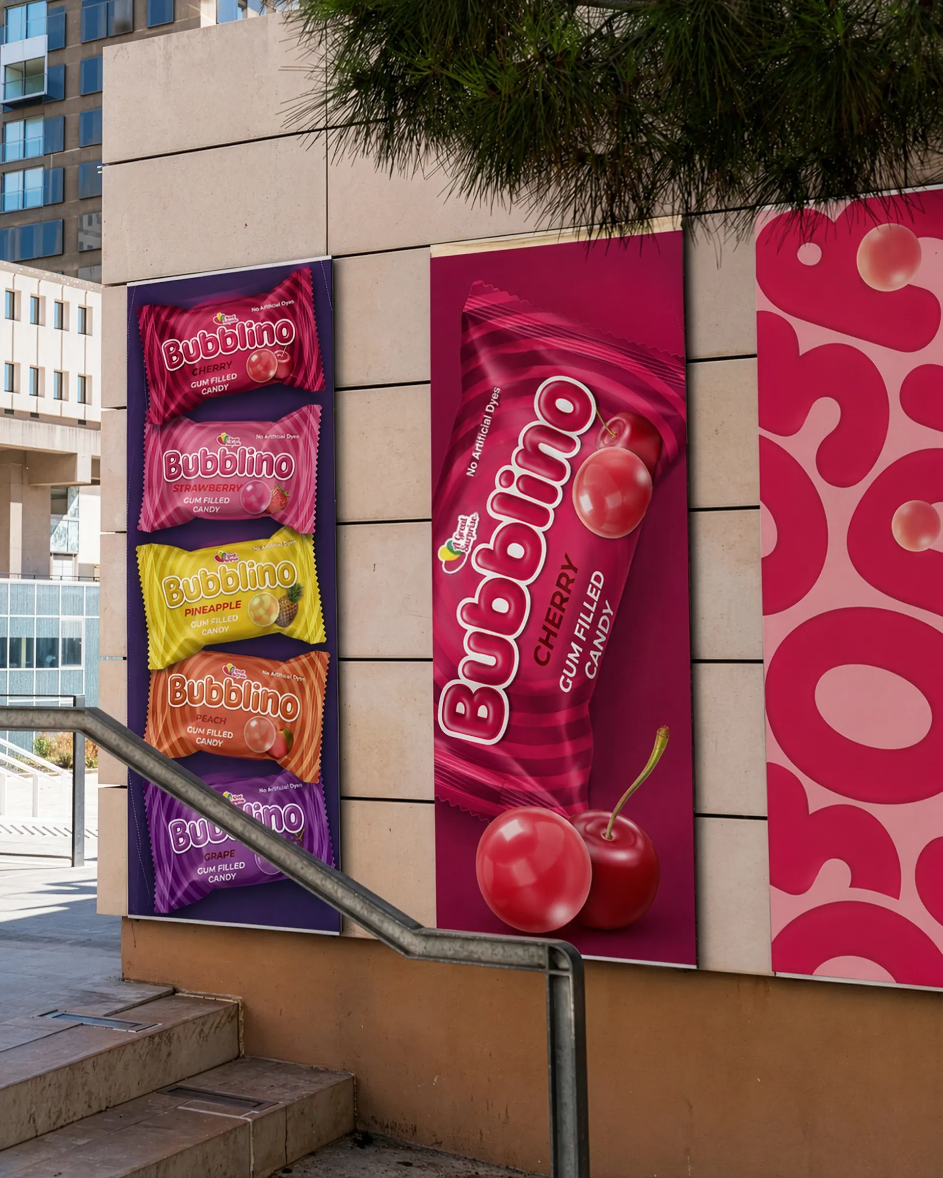 Bubblino packs oversized on an outdoor wall